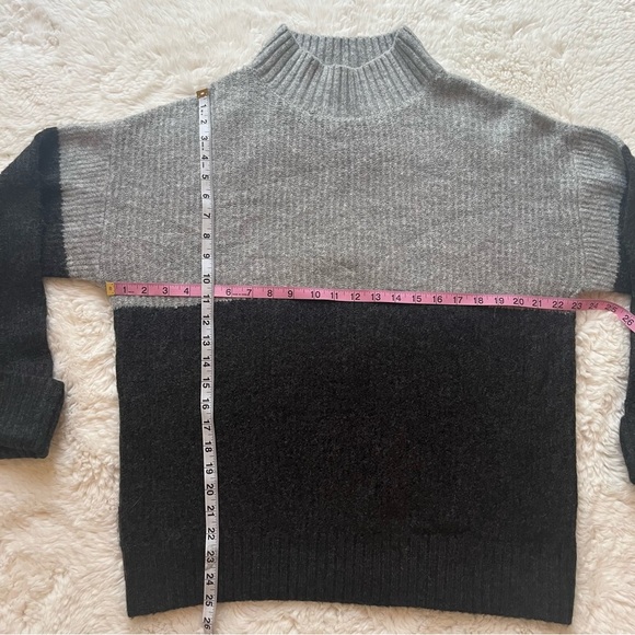 ***SOLD***Z Supply Colorblock Sweater M - Picture 8 of 10